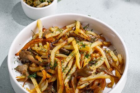 Картофель, жаренный с грибами и джонджоли