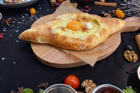 Хачапури по-аджарски