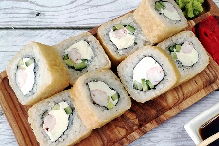 Ролл Темпура эби