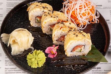 Ролл Ура маки