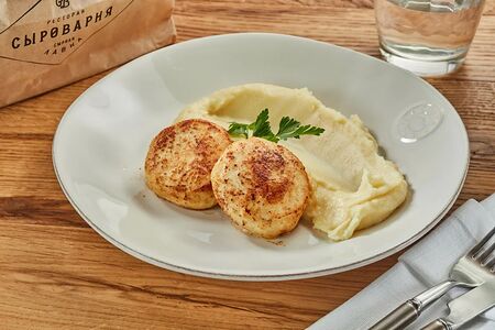 Котлеты из индейки с картофельным пюре