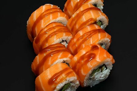 Ролл Филадельфия с угрем