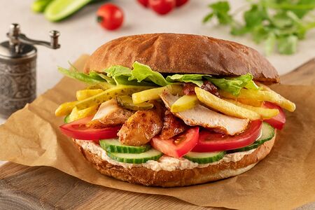 Шаурма классическая в булочке