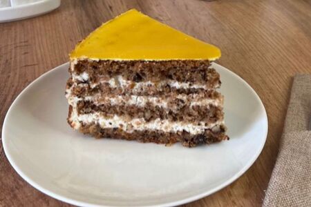 Морковный торт с апельсиновым мармеладом