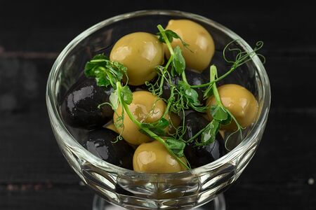 Маслины, оливки