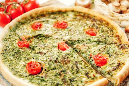 Киш со шпинатом