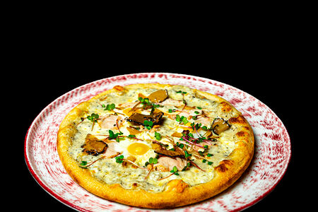 Пицца с индейкой и трюфелем