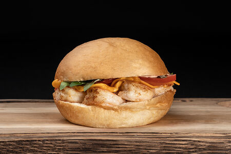 Бургер с креветками