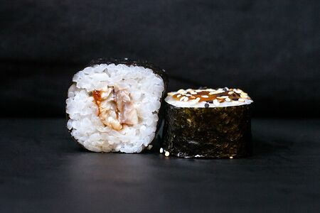 Ролл Унаги маки