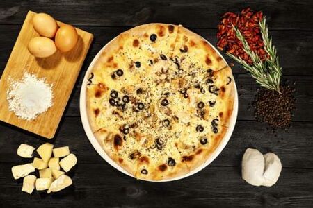 Пицца сальмоне маринара