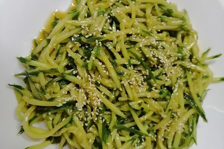 Огурцы кунжутные