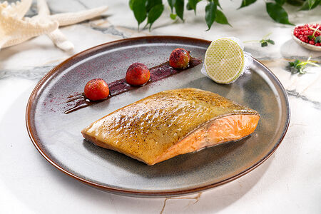 Стейк из дикого лосося