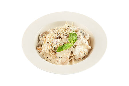 Лагман с куриным филе в сливочном соусе