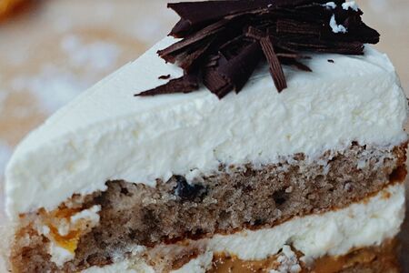 Торт с курагой, черносливом и грецким орехом