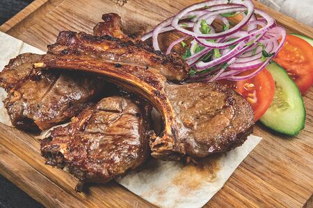 Котлеты бараньи на ребрышка