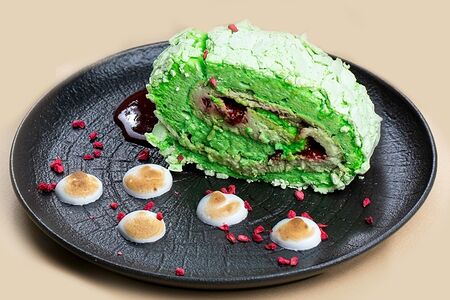 Фисташковый рулет