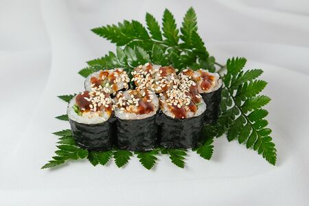 Ролл с угрем 