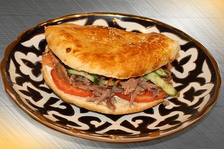 Шаурма с говядиной в пите