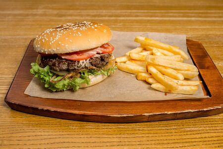 Бургер с говядиной