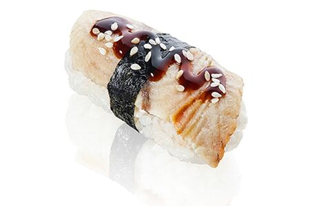 Нигири с угрем и унаги соусом