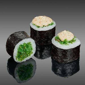 Хосомаки с чукой