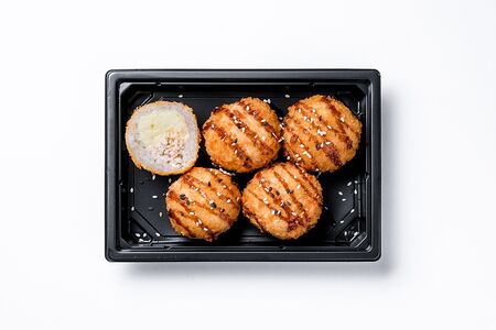 Крокеты с курицей и моцареллой