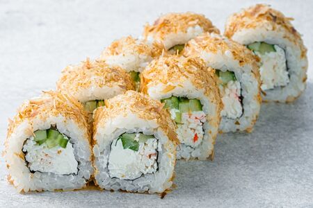 Бонито с сурими