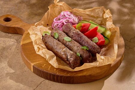 Бомбетта из свинины с сыром моцарелла