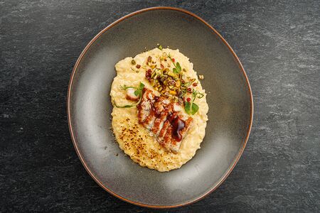 Сырное ризотто Нефть с угрем