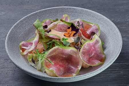 Салат из пышных морепродуктов