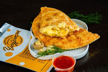 Чебурек с картошкой и грибами