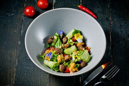 Салат с печенью