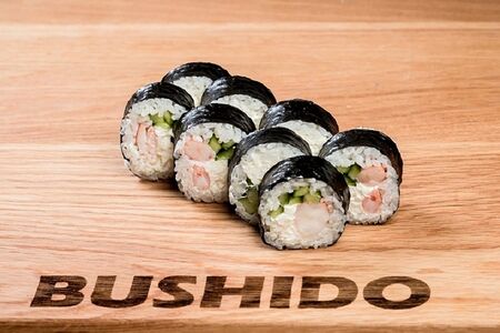 Футо-маки с креветкой