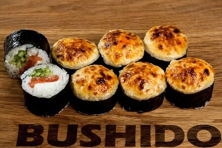 Ролл Запеченный с лососем