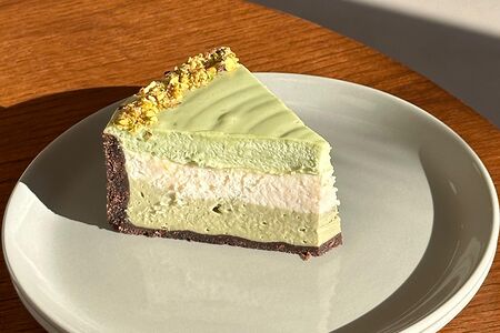 Чизкейк Фисташка-шоколад