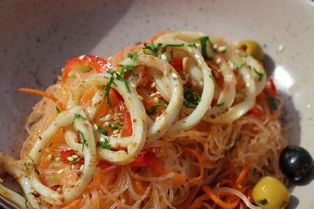 Фунчоза с кальмарами