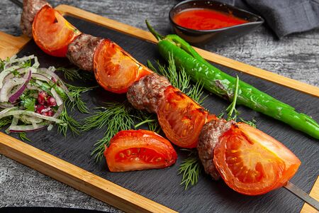 Шашлык с помидорами