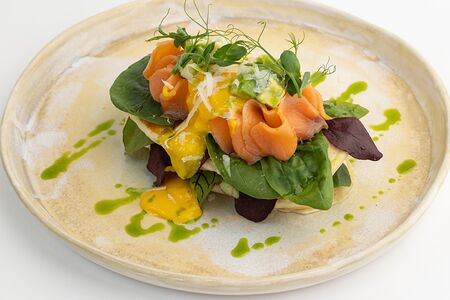 Панкейки с лососем