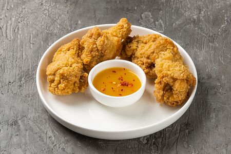 Крылья куриные с соусом манго-чили