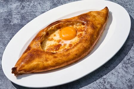 Хачапури по-аджарски