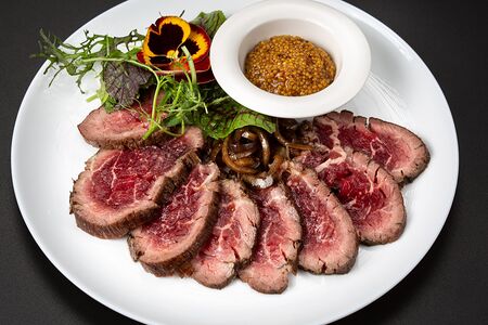 Закуска из ростбифа