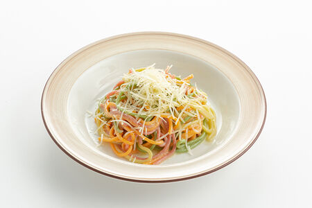 Цветные спагетти с сыром