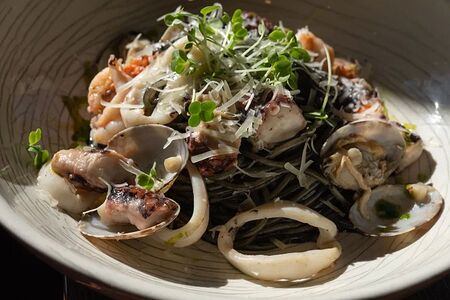 Паста с морепродуктами на сливочной основе