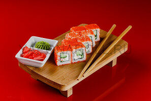 Калифорния с натуральным крабом