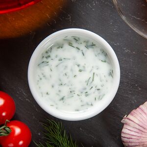 Мацони с зеленью