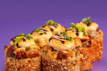 Запеченный ролл с угрем