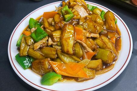 Баклажан с мясом в соусе №225.2