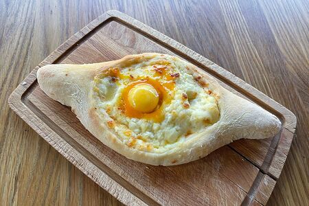 Хачапури по-аджарски