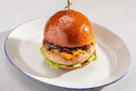 Чикен-бургер