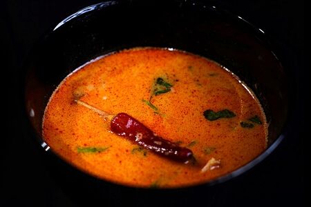 Суп Том Ям с курицей